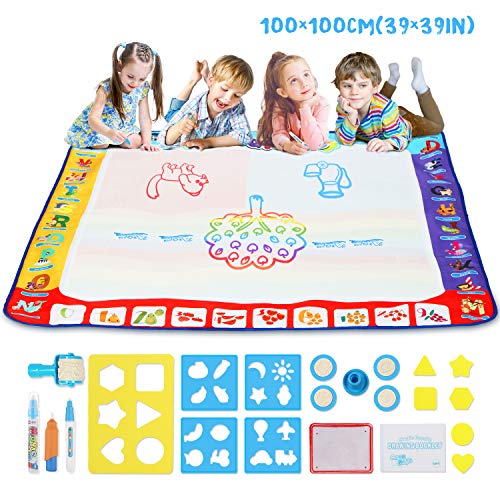 Fansteck Agua Dibujo Pintura,100x100 cm Alfombra de Agua Doodle, Pizarra Mágica, Esteras de Agua Doodle. 3 Bolígrafos, 4 Plantillas, 4 Sellos, 1 Rueda. Juegos Juguetes Educativo para Niños 2+ años Fansteck Agua Dibujo Pintura,100x100 cm Alfombra de Agua Doodle, Pizarra Mágica, Esteras de Agua Doodle. 3 Bolígrafos, 4 Plantillas, 4 Sellos, 1 Rueda. Juegos Juguetes Educativo para Niños 2+ años