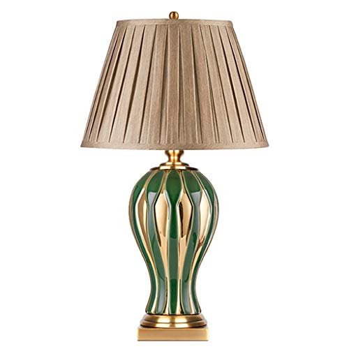Lámpara de mesa decorativa de cerámica verde oro, lámpara de mesita de noche moderna y cálida for sala de estar, cuerpo de lámpara de arte de porcelana de color creativo con diseño de pantalla de tela