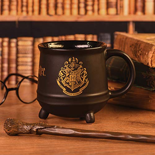 Pyramid International" Harry Potter (Hogwarts Crest) Cauldron - Taza de café (cerámica, 21 x 29 x 1,3 cm), diseño de calavera, multicolor Pyramid International" Harry Potter (Hogwarts Crest) Cauldron - Taza de café (cerámica, 21 x 29 x 1,3 cm), diseño de calavera, multicolor