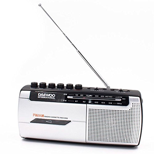 Radio Cassette Daewoo - Radio Analogica - Radio pequeña con Grabadora para Escuchar Cintas- Radio Sobremesa con Cable Incluido- Radio FM/AM, Altavoz Frontal, Salida Auriculares, Incopora Microfono, Bl Radio Cassette Daewoo - Radio Analogica - Radio pequeña con Grabadora para Escuchar Cintas- Radio Sobremesa con Cable Incluido- Radio FM/AM, Altavoz Frontal, Salida Auriculares, Incopora Microfono, Bl