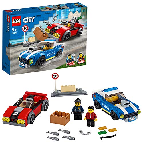 LEGO City Police - Policía: Arresto en la Autopista, Set de Construcción Inspirado en la Serie de Televisión, Incluye 2 Personajes, un Coche de Policía de Juguete (60242) LEGO City Police - Policía: Arresto en la Autopista, Set de Construcción Inspirado en la Serie de Televisión, Incluye 2 Personajes, un Coche de Policía de Juguete (60242)