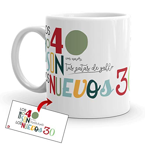 Kembilove Tazas de Desayuno Simpáticas – Tazas de Café Divertidas y Graciosas con Mensaje Los 40 años no Son los nuevos 30 con Amor, Tus Patas de Gallo – Tazas Originales de cerámica de 350 ml