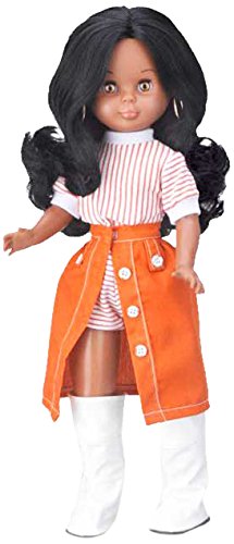 Nancy - Mulata Minishorts, muñeca (Famosa 700011552) Nancy - Mulata Minishorts, muñeca (Famosa 700011552)