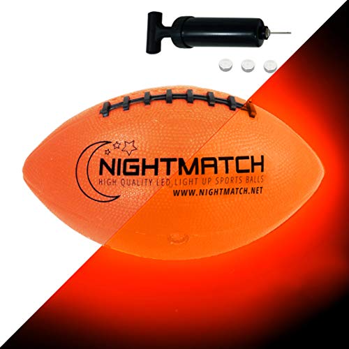NIGHTMATCH Balón de Fútbol Americano Ilumina Incl. Bomba de balón - LED Interior se Enciende Cuando se rebotado– Brilla en la Oscuridad - Tamaño 6 - Tamaño y Peso Oficial