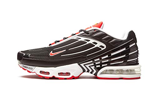 Nike Air MAX Plus TN III Noir - 42 1/2 Nike Air MAX Plus TN III Noir - 42 1/2