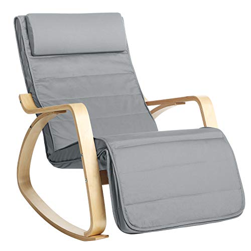 SONGMICS Silla Mecedora con Apoyabrazos de Madera de Abedul, Silla Mecedora con Reposapiés Ajustable en 5 Posiciones, Capacidad de Carga Máxima 150 kg, Dormitorio, Salón,Gris Claro LYY010G01