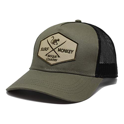 DRESSED IN MUSIC PLAY WITH ME Gorra Tipo Trucker - Visera Curvada - Diseño 5 Paneles - Parche Cosido Parte Frontal - Cierre Ajustable Snapback - Corona de Perfil bajo 24/48h (Oliva/Negro) DRESSED IN MUSIC PLAY WITH ME Gorra Tipo Trucker - Visera Curvada - Diseño 5 Paneles - Parche Cosido Parte Frontal - Cierre Ajustable Snapback - Corona de Perfil bajo 24/48h (Oliva/Negro)