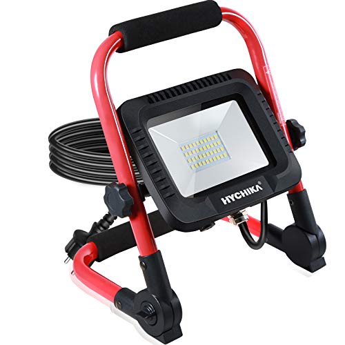 Foco de Trabajo LED 30W, HYCHIKA 3000 LM, 6500K Blanco Brillante, Impermeable IP65 para Uso en Exteriores, Cable de 2M Portátil para Obras, Jardines, Garajes [Clase de eficiencia energética A++ Foco de Trabajo LED 30W, HYCHIKA 3000 LM, 6500K Blanco Brillante, Impermeable IP65 para Uso en Exteriores, Cable de 2M Portátil para Obras, Jardines, Garajes [Clase de eficiencia energética A++