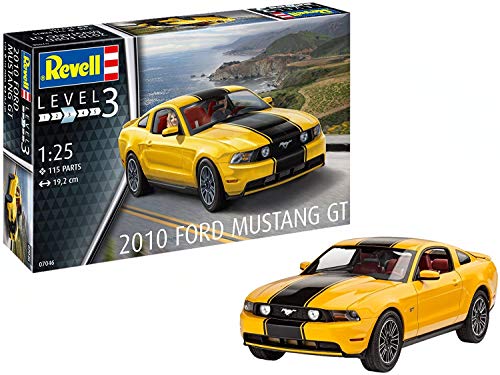 Revell 07046 10 Maqueta de 2010 Ford Mustang GT en Escala 1: 25, Nivel 3