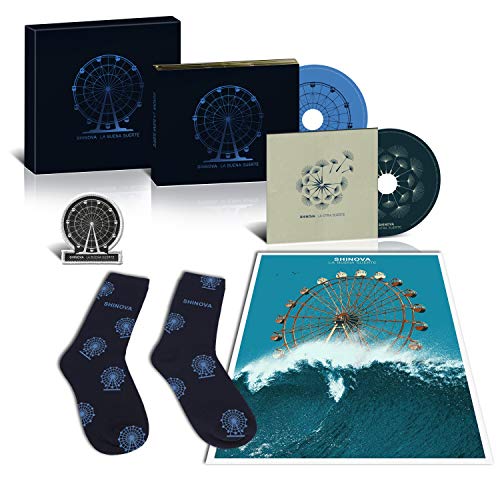 Shinova - La Buena Suerte (Box: Cd + Cd 4 Temas En Acústico + Calcetines + Parche + Litografía) Edición Firmada Shinova - La Buena Suerte (Box: Cd + Cd 4 Temas En Acústico + Calcetines + Parche + Litografía) Edición Firmada