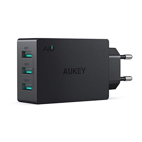 AUKEY Cargador iPhone, Cargador USB de Pared con 3 Puertos USB 30W / 6A con Tecnología AiPower Una Corriente Máxima de 2,4A Cargador Móvil para iPhone XS / XS Max / XR, iPad Air / Pro, Samsung, HTC, LG, Nexus y más