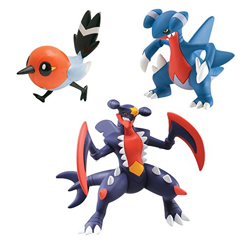 Bizak 30698538 Pokémon - Evolucion Mega-Garchomp, Fletchling y Gabite, pack de 3 unidades, modelos surtidos