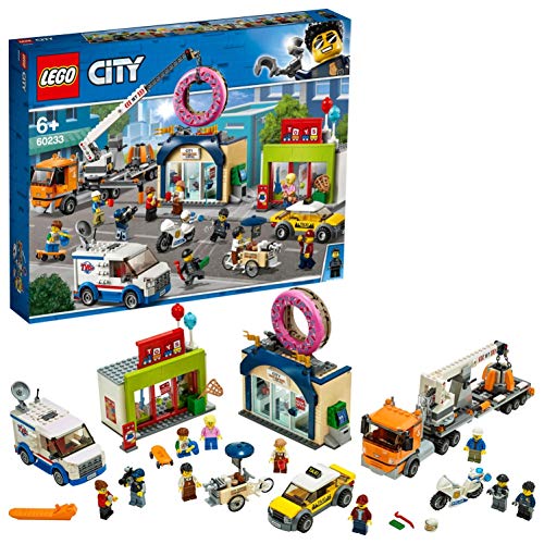 LEGO City Town - Inauguración de la Tienda de Dónuts Set de construcción con Tiendas de Juguete y Vehículos, Novedad 2019 (60233)