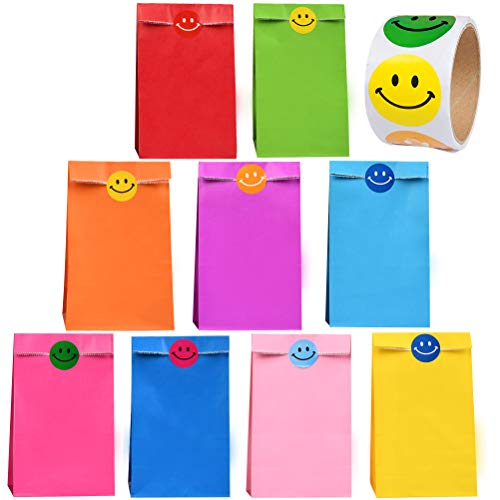 WOWOSS 45Pcs Bolsas de Papel Kraft para Regalos 9 Colores Bolsas de Papel kraft Pequeñas con 100 Pegatinas de Cara Sonriente para Papel Bolsas de Regalo Fiesta, Boda, Cumpleaños