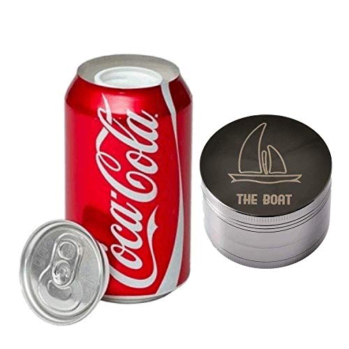 Bote de camuflaje escondite/Lata de ocultación imitación refresco Cocacola + THE BOAT Grinder metalico Ligero 4 Piezas Color Plateado para Hierbas y Especias con rascador Polen. Bote de camuflaje escondite/Lata de ocultación imitación refresco Cocacola + THE BOAT Grinder metalico Ligero 4 Piezas Color Plateado para Hierbas y Especias con rascador Polen.
