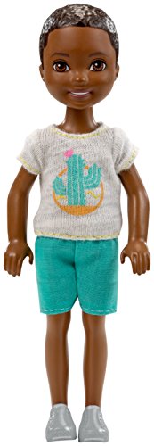 Barbie Chelsea Muñeco moreno con camiseta de cactus (Mattel FHK94)