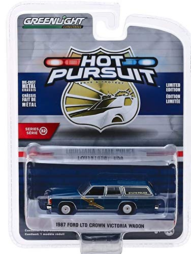 Green 1:64 Hot Pursuit Series 32 1987 Ford LTD Crown Wagon Louisiana SP CSI
