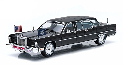 Greenlight 1972 Lincoln Continental Gerald Ford Presidential Limousine 1/43 Diecast Model Car by