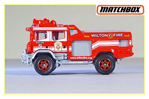 Matchbox, 2016 MBX Heroic Rescue, Blaze Blitzer Fire Engine [Red] #76/125 by Matchbox