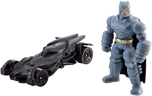 Mattel Hot Wheels Batman v Superman: Dawn of Justice Armored Batman Mini & Batmobile by