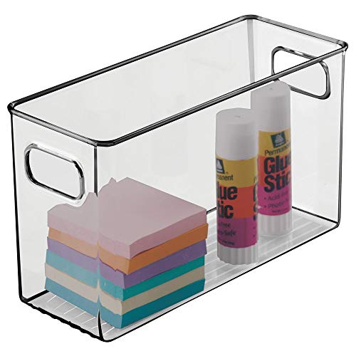 mDesign Caja de almacenaje con asas integradas – Caja organizadora para cocina, baño o material de oficina – Organizador de escritorio en plástico – gris