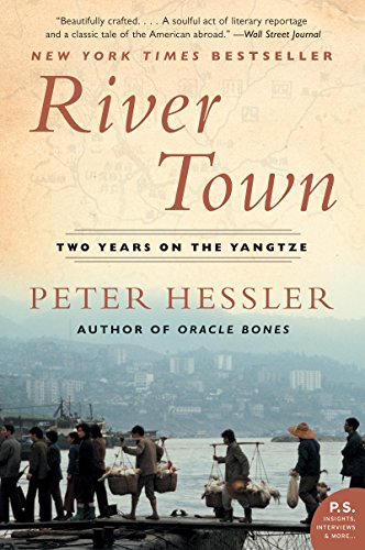 River Town: Two Years on the Yangtze (P.S.) (English Edition)