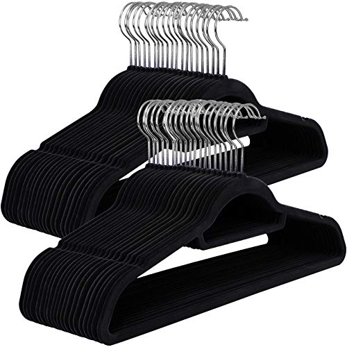 SONGMICS 50 Perchas de Terciopelo, Set de Perchas con Superficie Antideslizante, Ahorro de Espacio, Gancho Cromado Giratorio a 360º, Negro CRF50B SONGMICS 50 Perchas de Terciopelo, Set de Perchas con Superficie Antideslizante, Ahorro de Espacio, Gancho Cromado Giratorio a 360º, Negro CRF50B