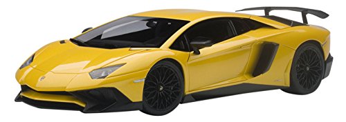 AUTOart – 74558 – Maqueta Lamborghini Aventador LP750 – 4 SV – 2015 – Escala 1/18, Amarillo Metal