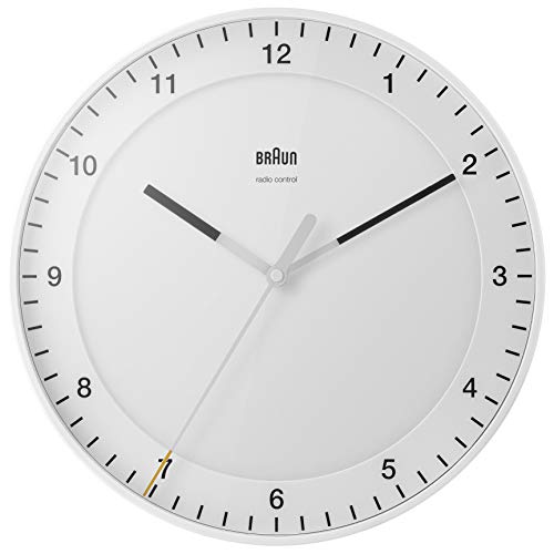 Braun Reloj de Pared clásico controlado por Radio Zona con Hora Central Europea (DCF) con Movimiento de Agujas silencioso, de fácil Lectura diámetro del 30 cm en Blanco, Modelo BC17W-DCF.