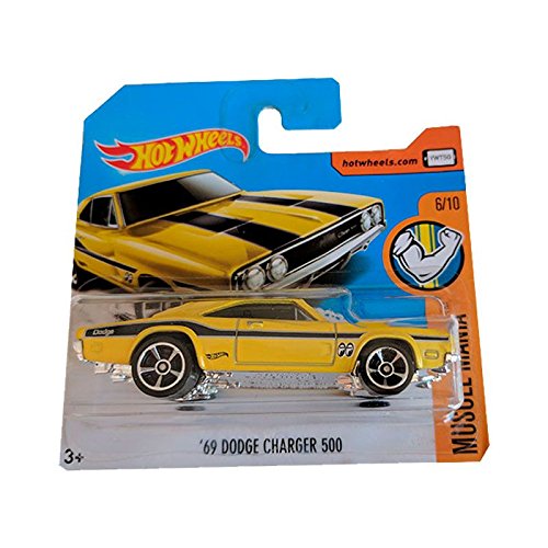Hot Wheels '69 Dodge Charger 500 Yellow Muscle Mania 2017 Short Card