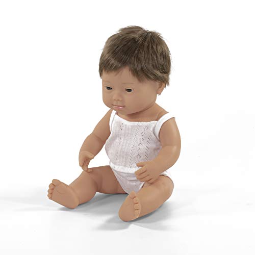 Miniland 31170 – Muñeco bebé Caucásico Niño Down de Vinilo Suave de 38cm con rasgos étnicos y sexuado para el Aprendizaje de la Diversidad con Suave y Agradable Perfume. Presentado en Caja de Regalo