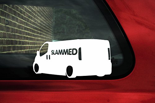 Pegatina de vinilo en forma de silueta de furgoneta Renault Trafic con escrito "slammed"