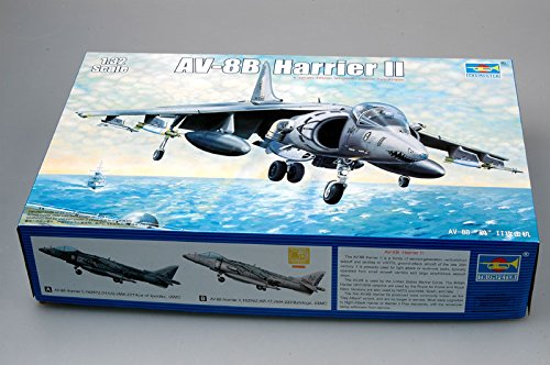 Trumpeter 2229 AV-8B Harrier II - Caza a escala [importado de Alemania]