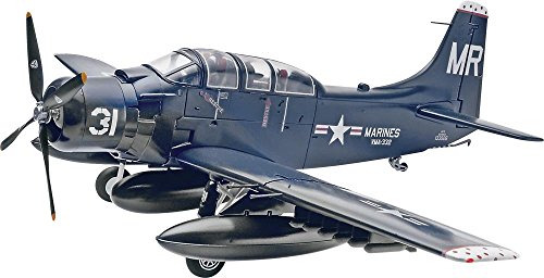 Revell Monogram 1: 48 Escala Kit de Diecast Modelo Skyraider AD-5 A-1E