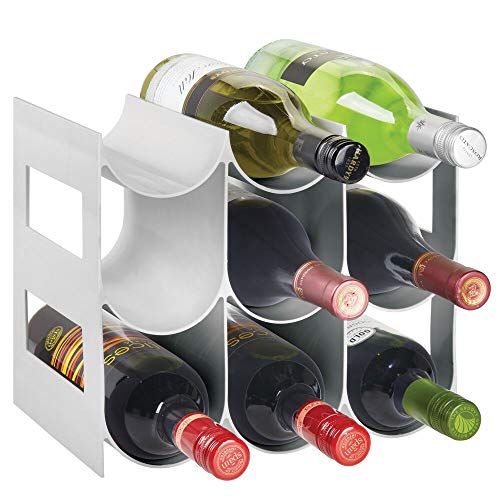 mDesign Práctico estante para botellas de vino – Botelleros para vino y otras bebidas para guardar hasta 9 unidades – Vinoteca de plástico de pie – gris claro