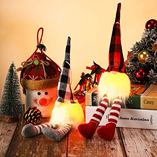 2 Decoraciones de Gnomo Colgante de Navidad con Luz LED, Gnomo Sueco Tomte a Cuadros de Búfalo Adorno de Casa Figura de Santa Escandinava de Gorro Muñeco de Peluche de Elfo Adorno de Mesa de Navidad