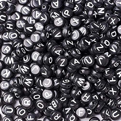 Cheriswelry 300 cuentas acrílicas del alfabeto de 6 mm, color negro y blanco, disco redondo plano A-Z, cuentas espaciadoras para bisutería: 2 mm