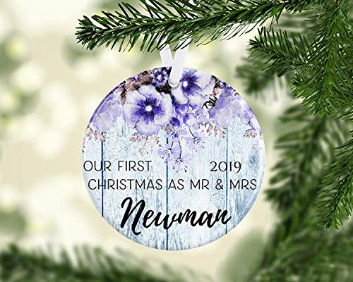 Bebé 1St Navidad azul bebé carro ornamento personalizado adorno de Navidad bebé primer ornamento personalizado bebé niño cochecito regalo, nombre personalizado y año porcelana cerámica ornamento