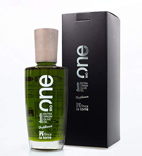 Finca la Torre ONE 500 ml , primer día de la cosecha. Aceite de oliva virgen extra Hojiblanca ecológica por Oliva Oliva Internet S.L. Finca la Torre ONE 500 ml , primer día de la cosecha. Aceite de oliva virgen extra Hojiblanca ecológica por Oliva Oliva Internet S.L.