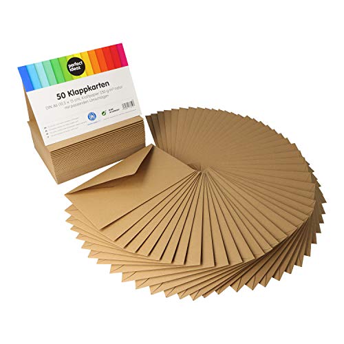 perfect ideaz 50 tarjetas plegables de papel kraft DIN A6 con sobres (11 x 15,5 cm), elaboradas de forma sostenible en Alemania, tarjeta doble marrón, set en blanco, para manualidades, para postales