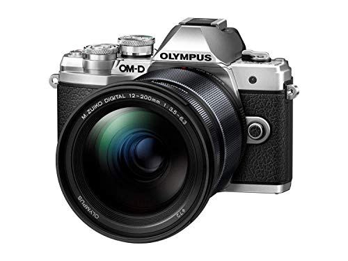 Olympus OM-D E-M10 Mark III - Kit de cámara Sistema Micro Four Third, Sensor 16 Mpx, autoenfoque táctil, visor electrónico, vídeo 4K, WiFi, plateado con el M.Zuiko Digital ED 12‑200 mm F3.5‑6.3, negro