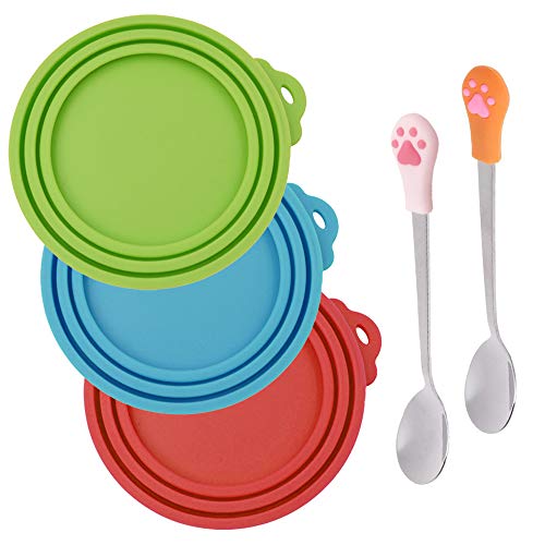 SENHAI 3 fundas de silicona para latas de mascotas y 2 cucharas para mascotas, tapa de comida enlatada y cuchara para perro y gato, uno cumple con tres tamaños – rojo, verde, azul claro