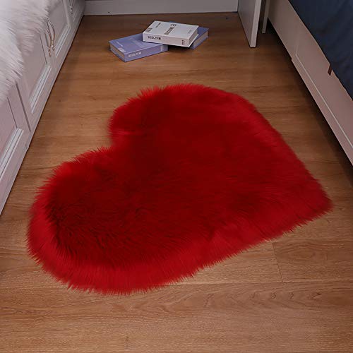 DELIBEST Alfombra en forma de corazón, suave alfombra para sala de estar, alfombra de felpa creativa acogedora alfombra antideslizante para puerta de casa decoración de noche (rojo, 70 x 90 cm)