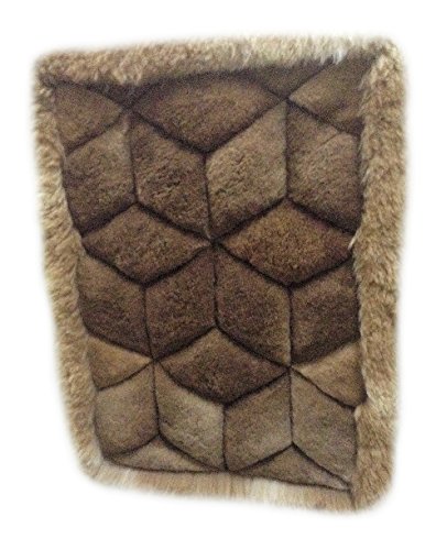 Alpacaandmore Alfombra de piel de alpaca peruana marrón original para salón, diseño de rombos (90 x 60 cm)