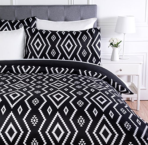 Amazon Basics - Juego de funda nórdica de microfibra ligera de microfibra, 230 x 220 cm, Negro (Black Aztec) Amazon Basics - Juego de funda nórdica de microfibra ligera de microfibra, 230 x 220 cm, Negro (Black Aztec)