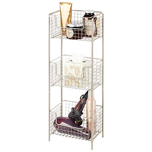 mDesign Estantería de baño de pie en metal – Mueble auxiliar de baño resistente con tres baldas metálicas para toallas, champú y jabón – Ideal también como despensa para la cocina – plateado mate mDesign Estantería de baño de pie en metal – Mueble auxiliar de baño resistente con tres baldas metálicas para toallas, champú y jabón – Ideal también como despensa para la cocina – plateado mate