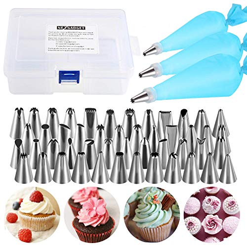 NEXGADGET 55PCS Boquillas para Manga Pastelera Incluyendo Boquillas de Acero Inoxidable, Bolsas de Pastelería, Acopladores, Pasteles para Hornear Juego de Decoración para Cupcakes NEXGADGET 55PCS Boquillas para Manga Pastelera Incluyendo Boquillas de Acero Inoxidable, Bolsas de Pastelería, Acopladores, Pasteles para Hornear Juego de Decoración para Cupcakes