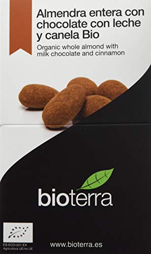 Bioterra, almendra entera con chocolate con leche y canela bio gourmet, 4 estuches de 100 g (Total 400 g)