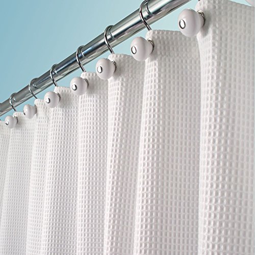 mDesign Cortinas de ducha originales – Medidas 180x180 cm – Las cortinas de ducha de algodón que le dan un toque diferente a su baño – Color: blanco