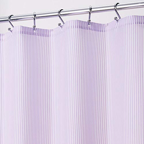 mDesign Cortinas para ducha o bañera – Elegante cortina de baño de tela de 183 cm x 183 cm – Clásico accesorio de baño con orificios reforzados – lila claro